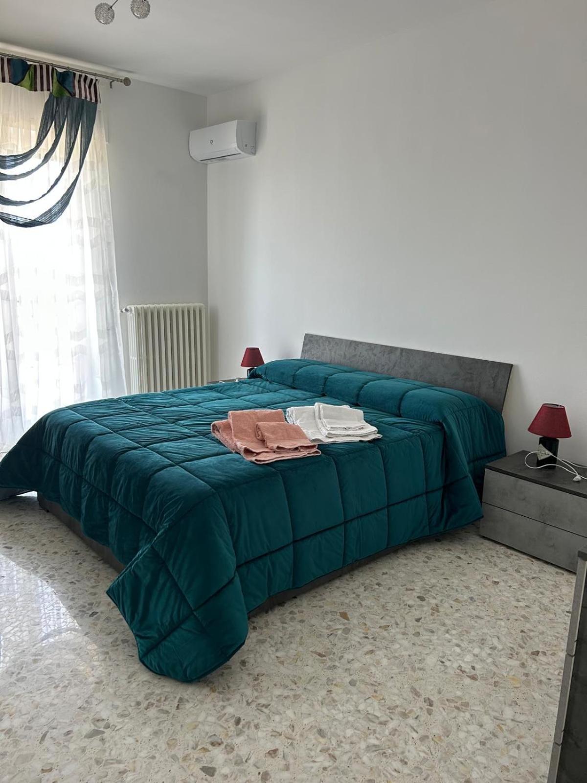 Sole House Apartment Bisceglie Exterior photo